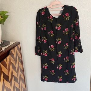 Old Navy Black Dress with Pink and Green Floral Design 100% rayon shift dress